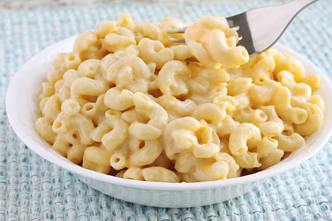 how to make velveeta mac and cheese Creamy velveeta mac and cheese (easy recipe!)