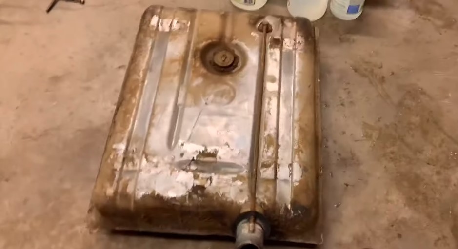 how to clean a gas tank How to clean an empty gas tank