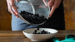 how to clean blueberries with baking soda How to clean blueberries properly