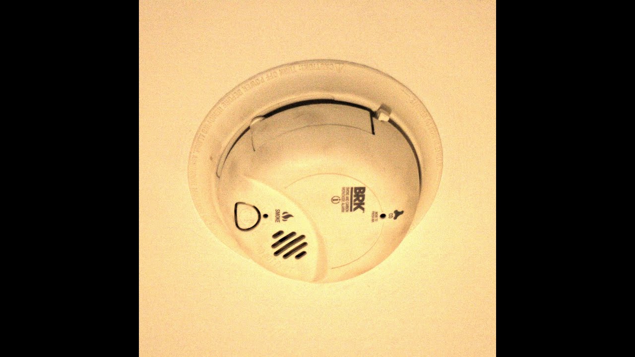 how to stop the beeping of a smoke detector Beeping alarm detector