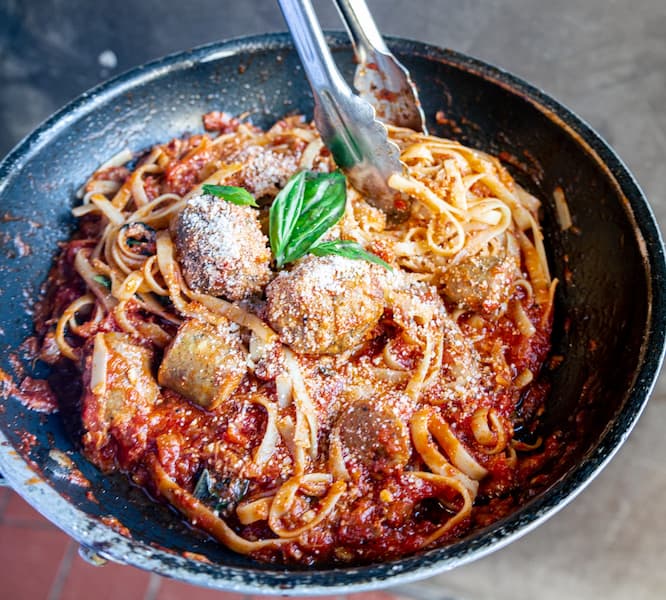 how long to cook meatballs on stove How long to cook meatballs in oven at 350