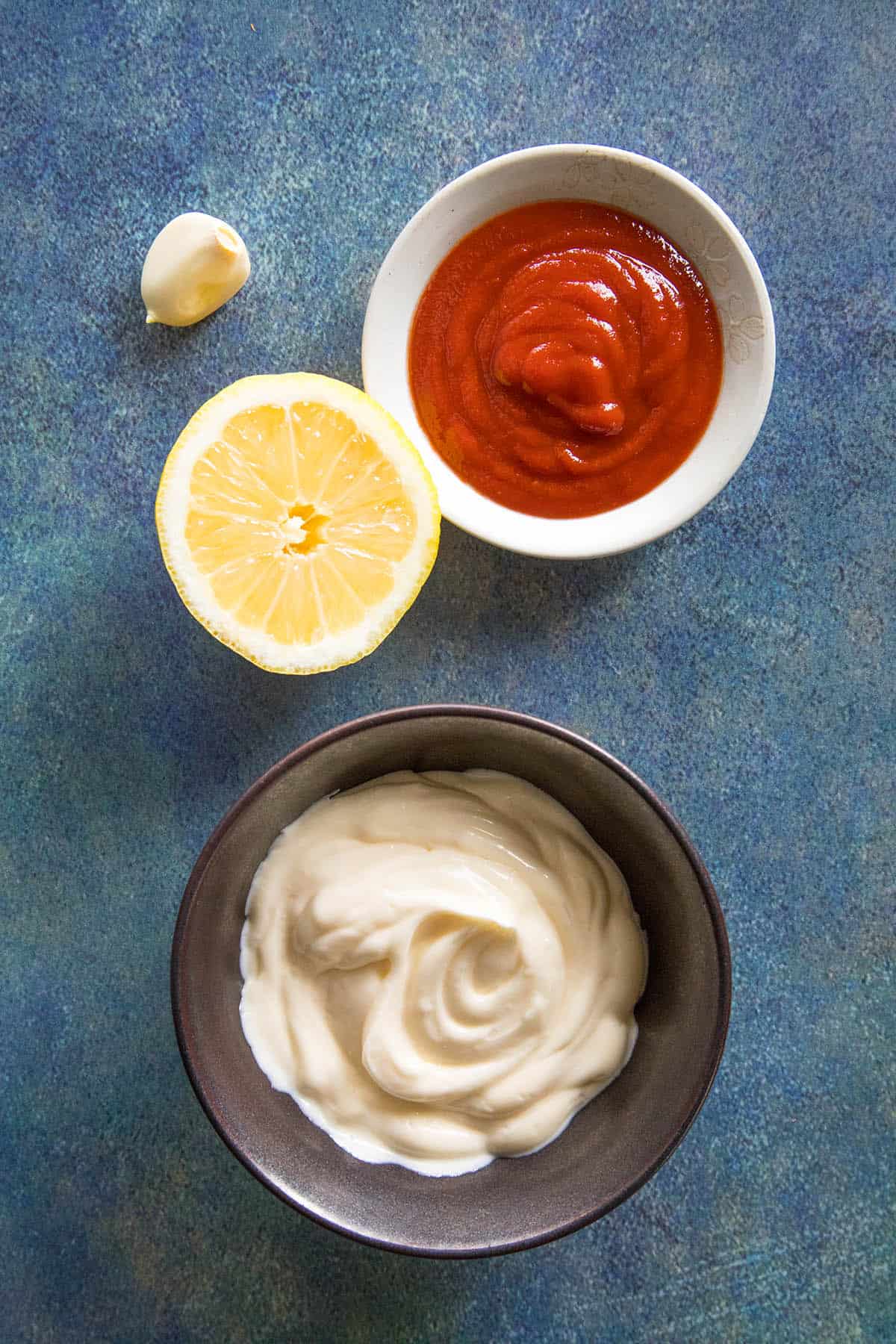 how to make sriracha mayo Easy spicy mayo recipe (the best topping and spread!) [video]