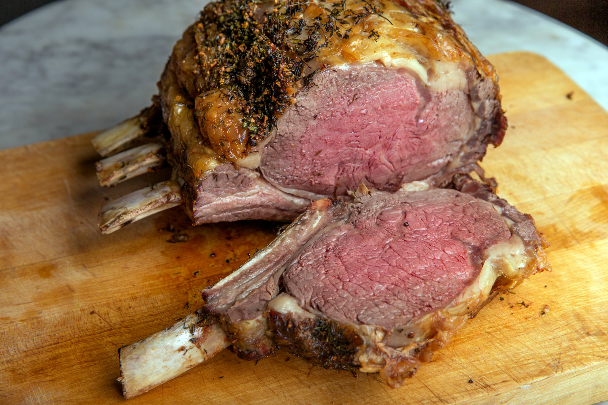 how to cook a boneless prime rib roast Rib prime roast beef bone recipe boneless slow cooking easy ribs choose roasted recipes platter rub fuss board lb