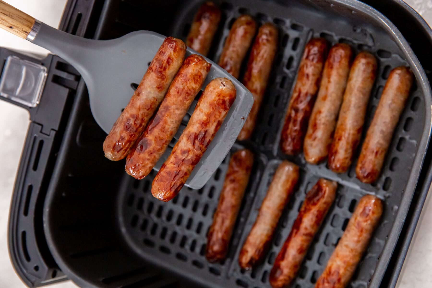 how to cook sausage links in air fryer Air fryer breakfast sausages