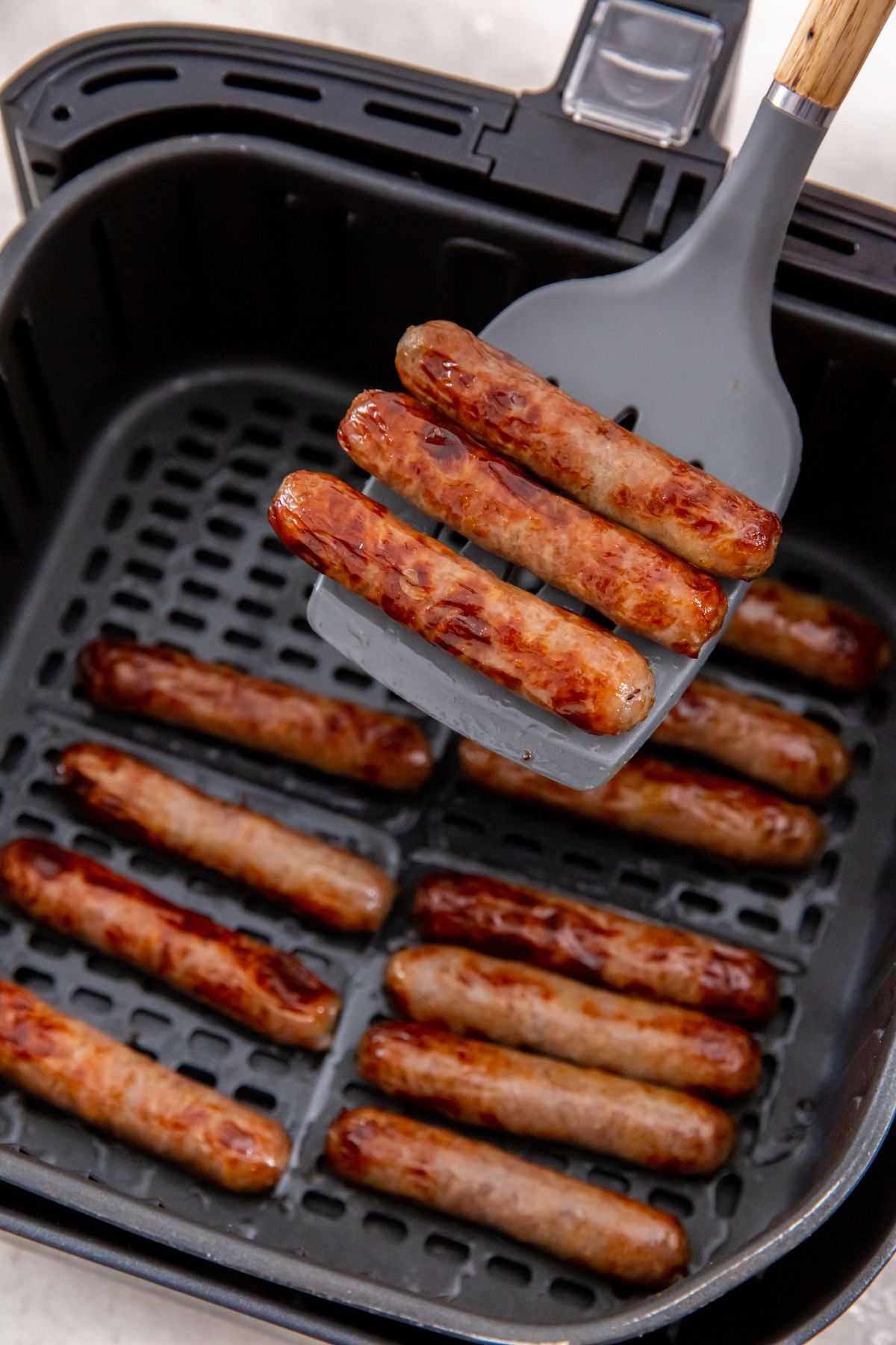 How Long Do You Cook Sausage Links In The Air Fryer | Storables