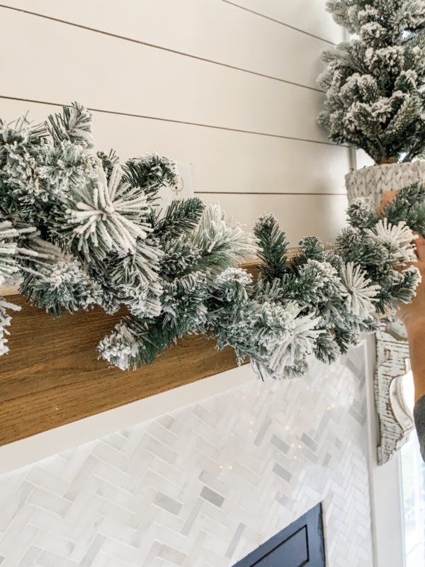 how to hang garland on mantle How to hang garland on the mantel